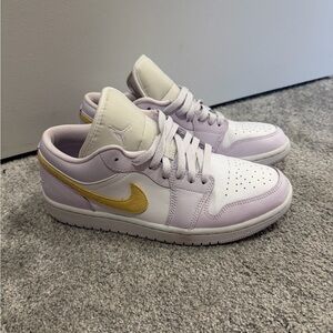 Jordan Women's Sneakers Barely Grape